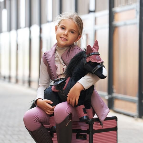 Imperial Riding IRHVelvet Fluehut til K�phest - Dark Mauve